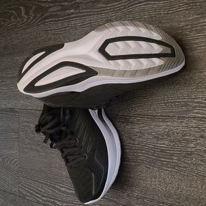Saucony Endorphin Running Shoes